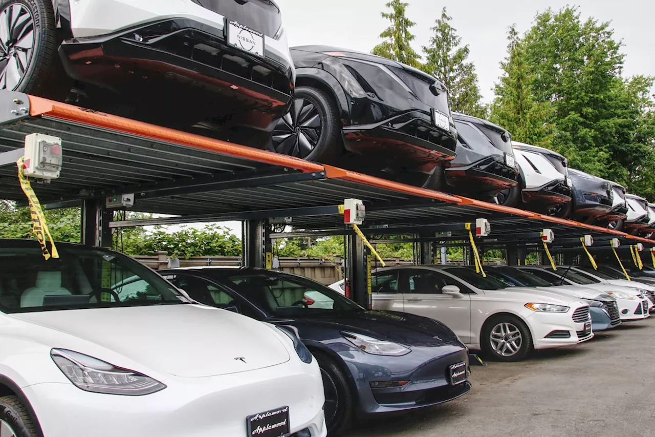 Soaring new car inventories drive down used car prices in B.C.