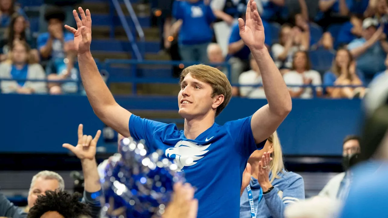 Kentucky basketball freshman Travis Perry is one of the best shooters in college hoop