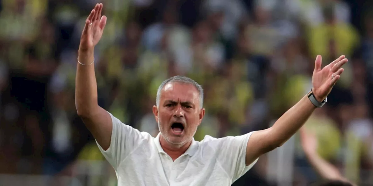 Mourinho furioso, Fenerbahce eliminato: 'Non dico altro, andate a rivedervi Roma-Siviglia”