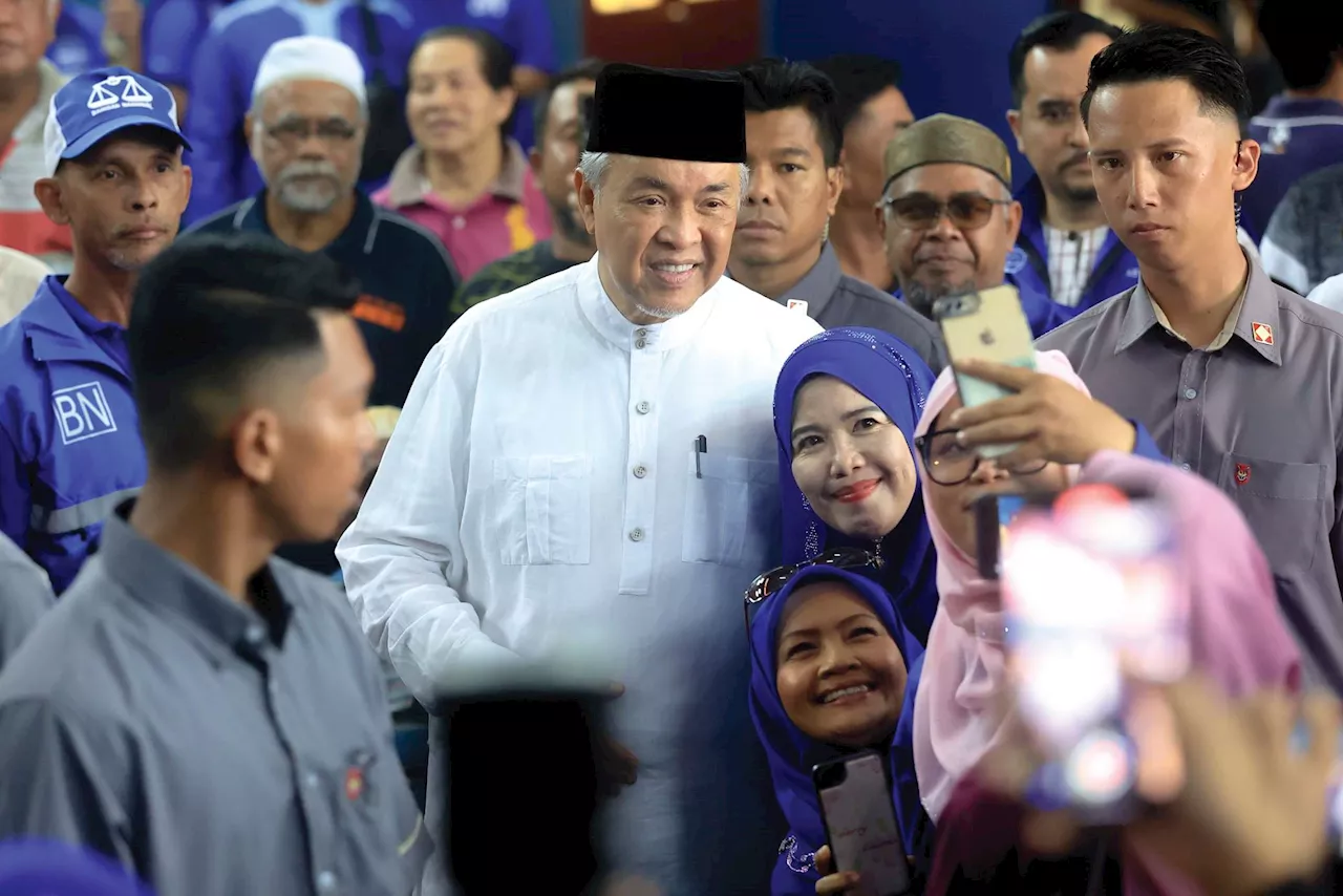 Ahmad Zahid pastikan kelangsungan UMNO dalam tekanan politik