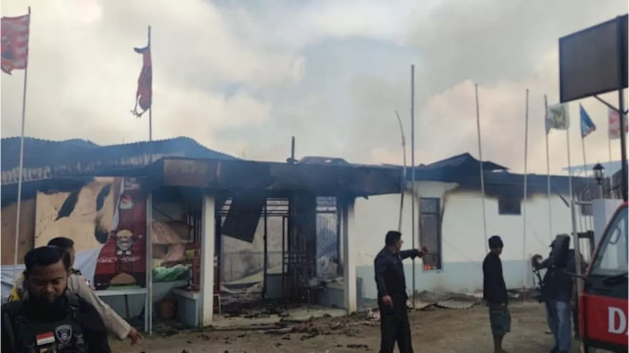 Kantor KPU Papua Pegunungan Dibakar Massa