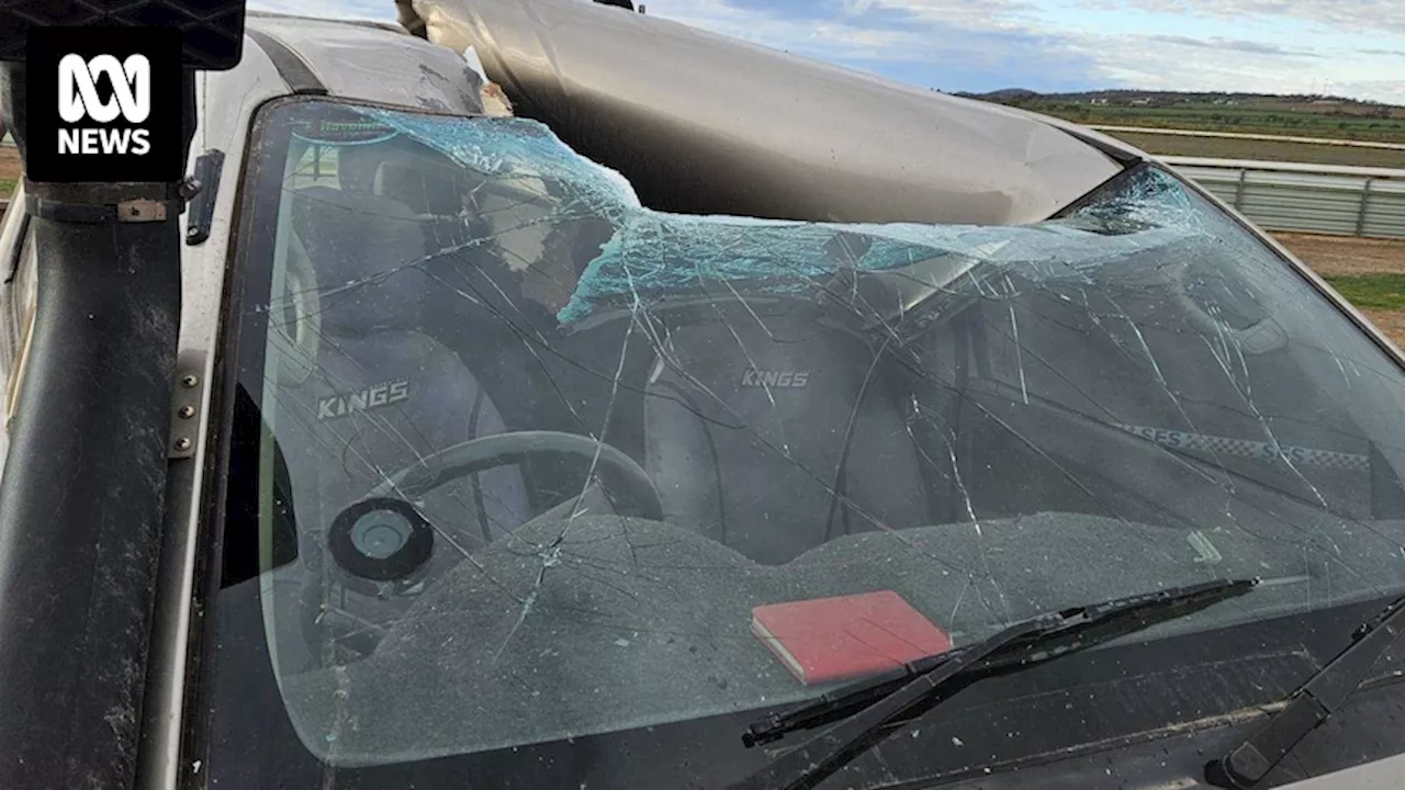 Gyrocopter crashes into Quorn Racing Club in South Australia's Mid North, narrowly missing workers