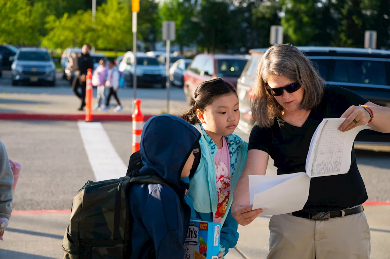 Anchorage parents, students adjust to big changes on the first day of school