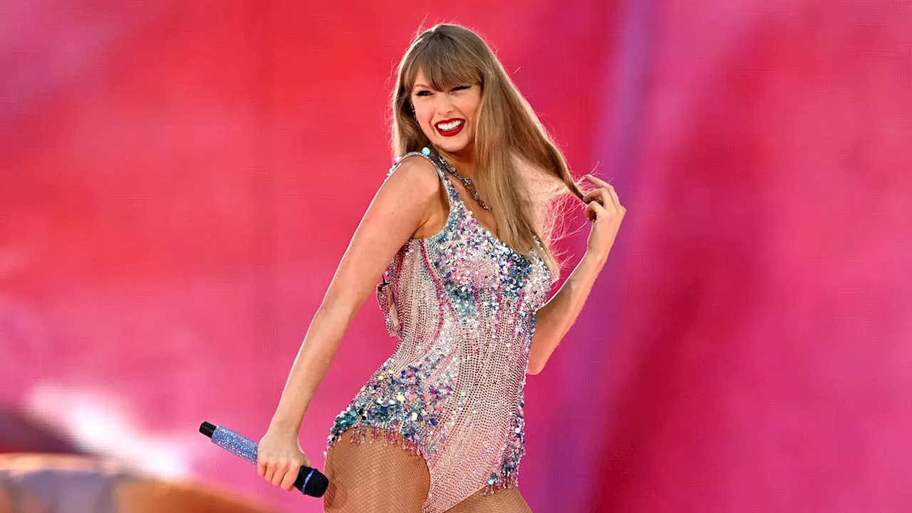 Taylor Swift pays tribute to Travis Kelce with VERY romantic accessory at London Eras show