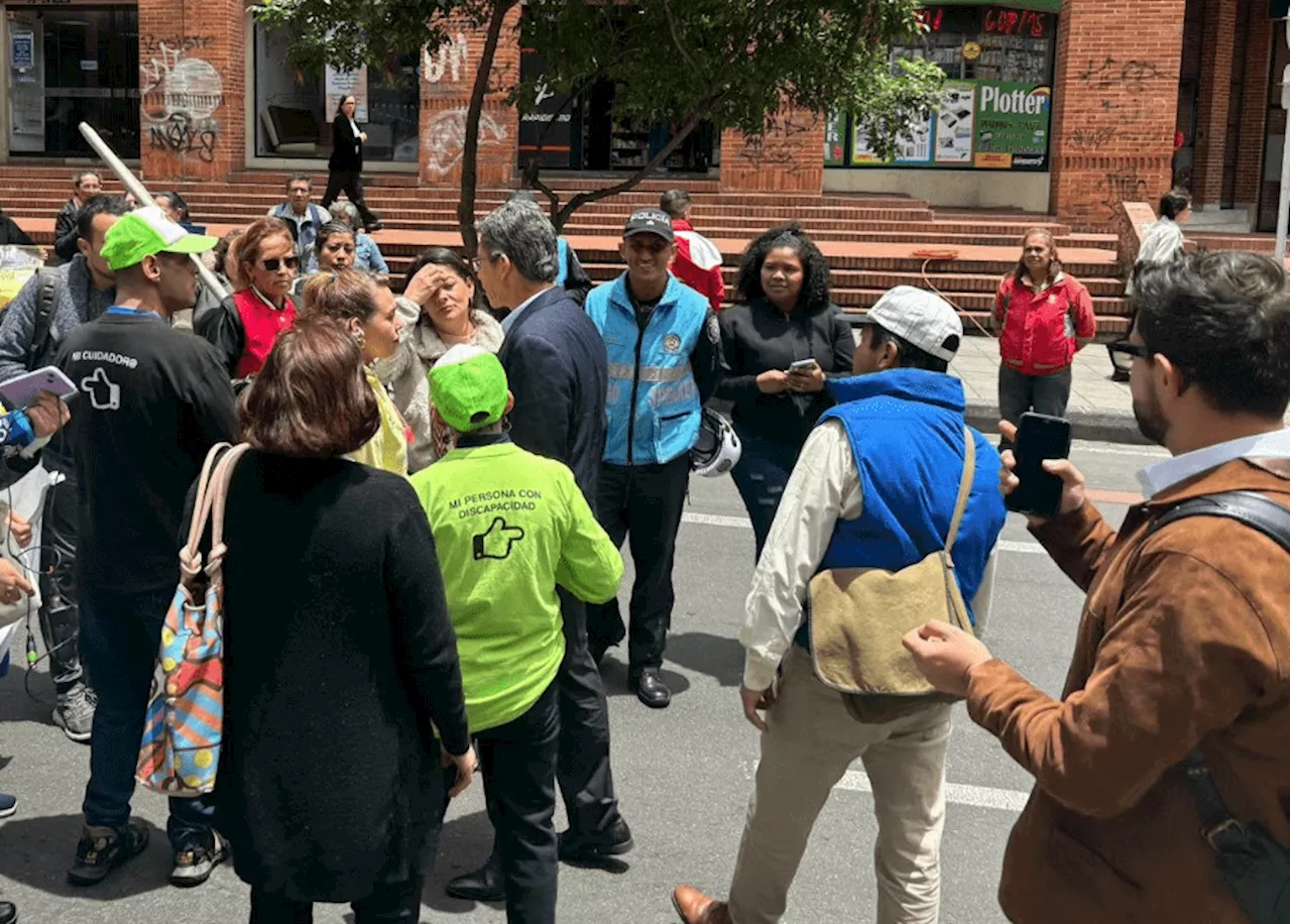 Pacientes exigen al Gobierno solucionar escasez de medicamentos