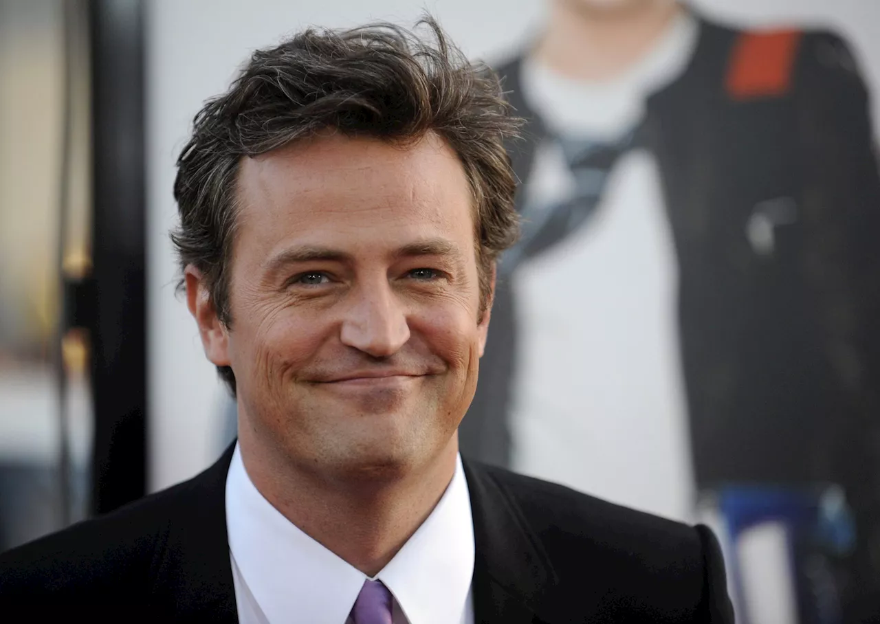 Arrestan a dos personas y acusan a otras tres por la muerte de Matthew Perry