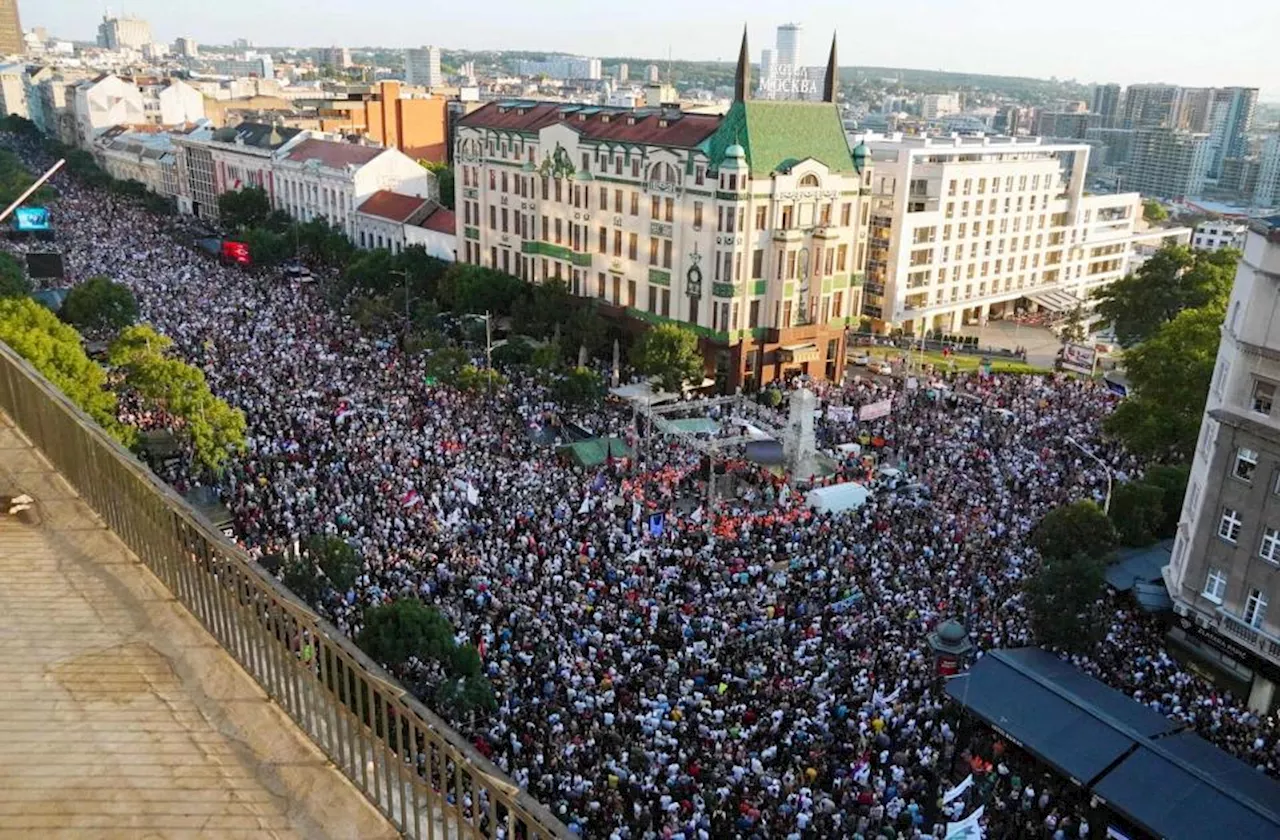 Kamp mellem klima og natur sender 30.000 på gaden i Beograd: Europas selvforsyning er på spil