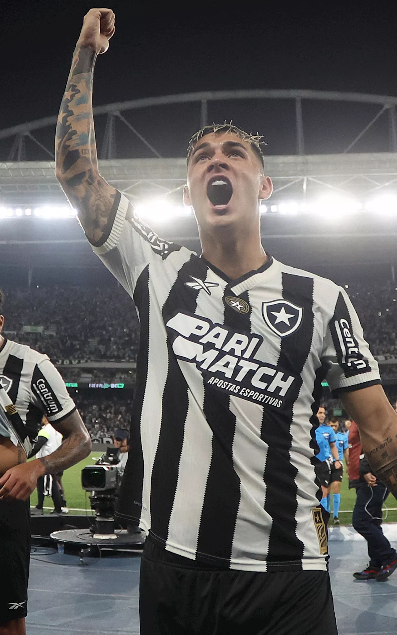 Mateo Ponte celebra sequência no Botafogo, mas lamenta caso de Damían Suárez