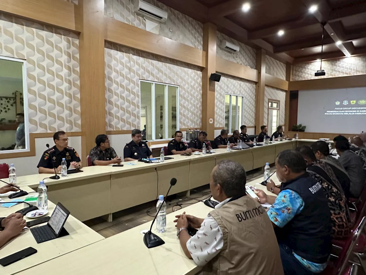 Gelar FGD Pemberdayaan Ekonomi di Pulau Morotai, Kanwil Bea Cukai Maluku Sampaikan Ini