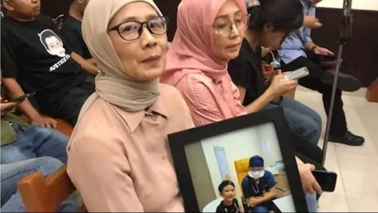 Nenek Dante Menangis Dengar Kesaksian Dokter yang Biasa Periksa Dante