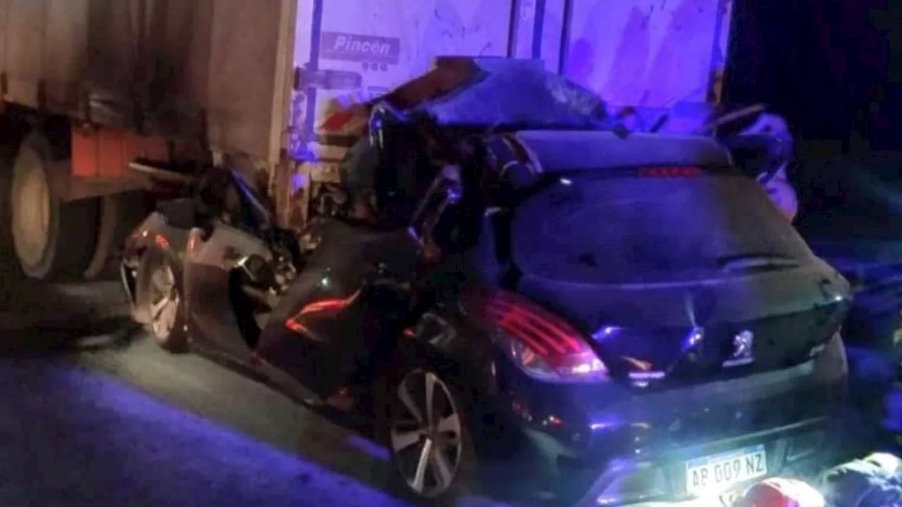 Dos hinchas de River murieron en un tremendo accidente tras el partido con Talleres