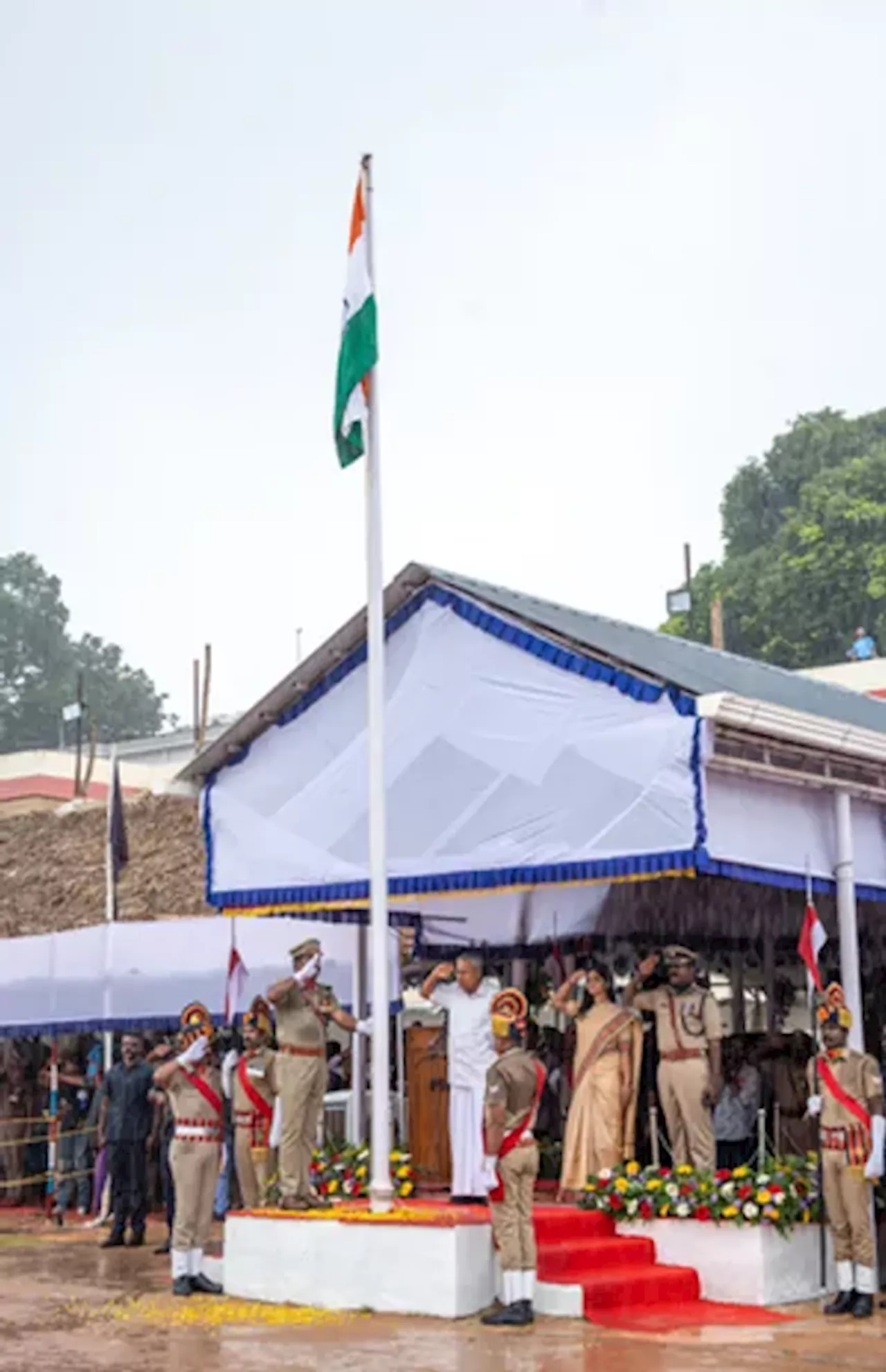 वायनाड त्रासदी पर केरल सीएम ने कहा, इस दुख से उबर कर आगे बढ़ना होगा