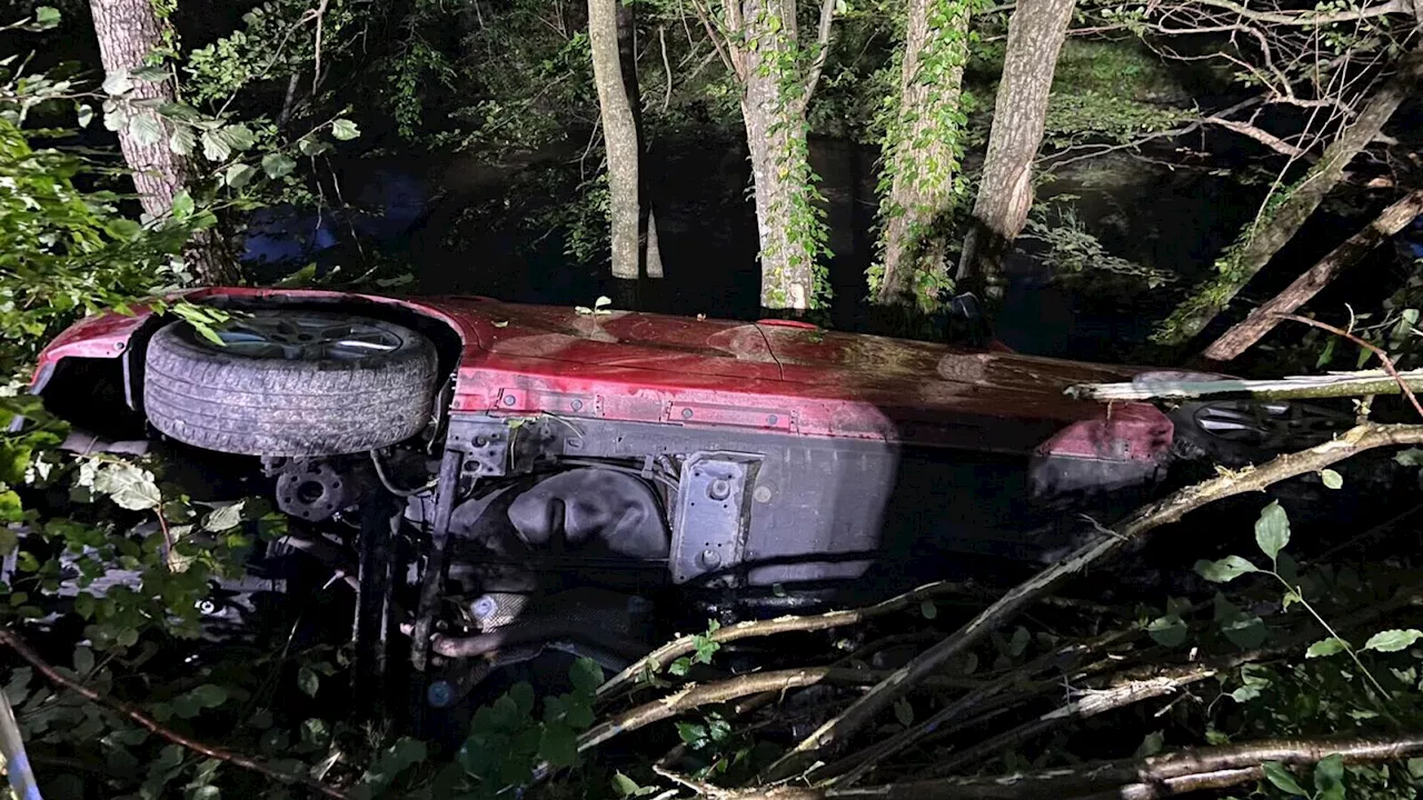 Menschenrettung auf der B210 im Helenental