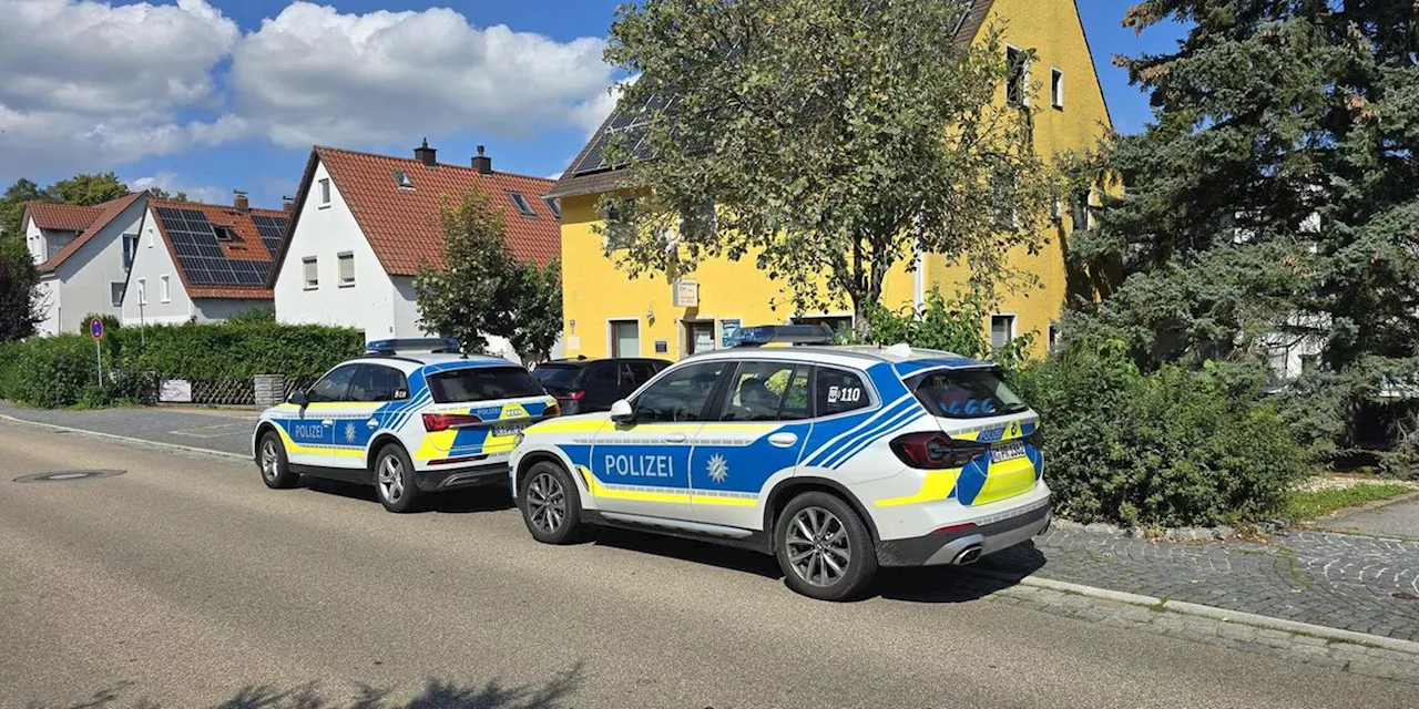 Polizeieinsatz in Lappersdorf: Wurde Frau aus dem Fenster gesto&szlig;en?