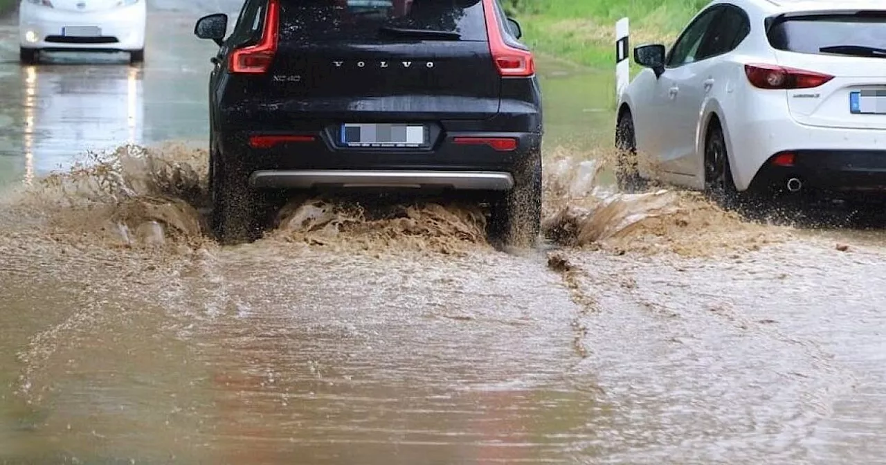 47 Einsätze in Bielefeld: Heftige Gewitter und Starkregen am Mittwoch