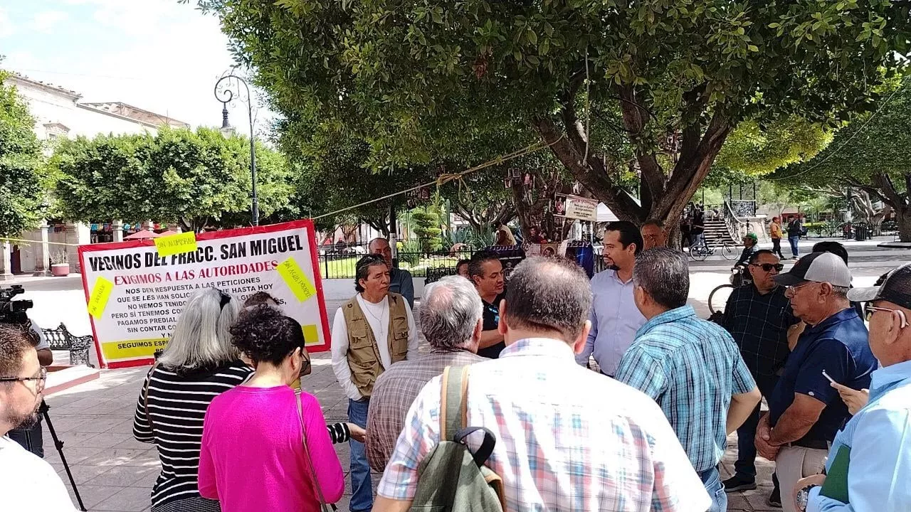 ¿Qué exigen los colonos del fraccionamiento San Miguel a las autoridades de Salamanca?