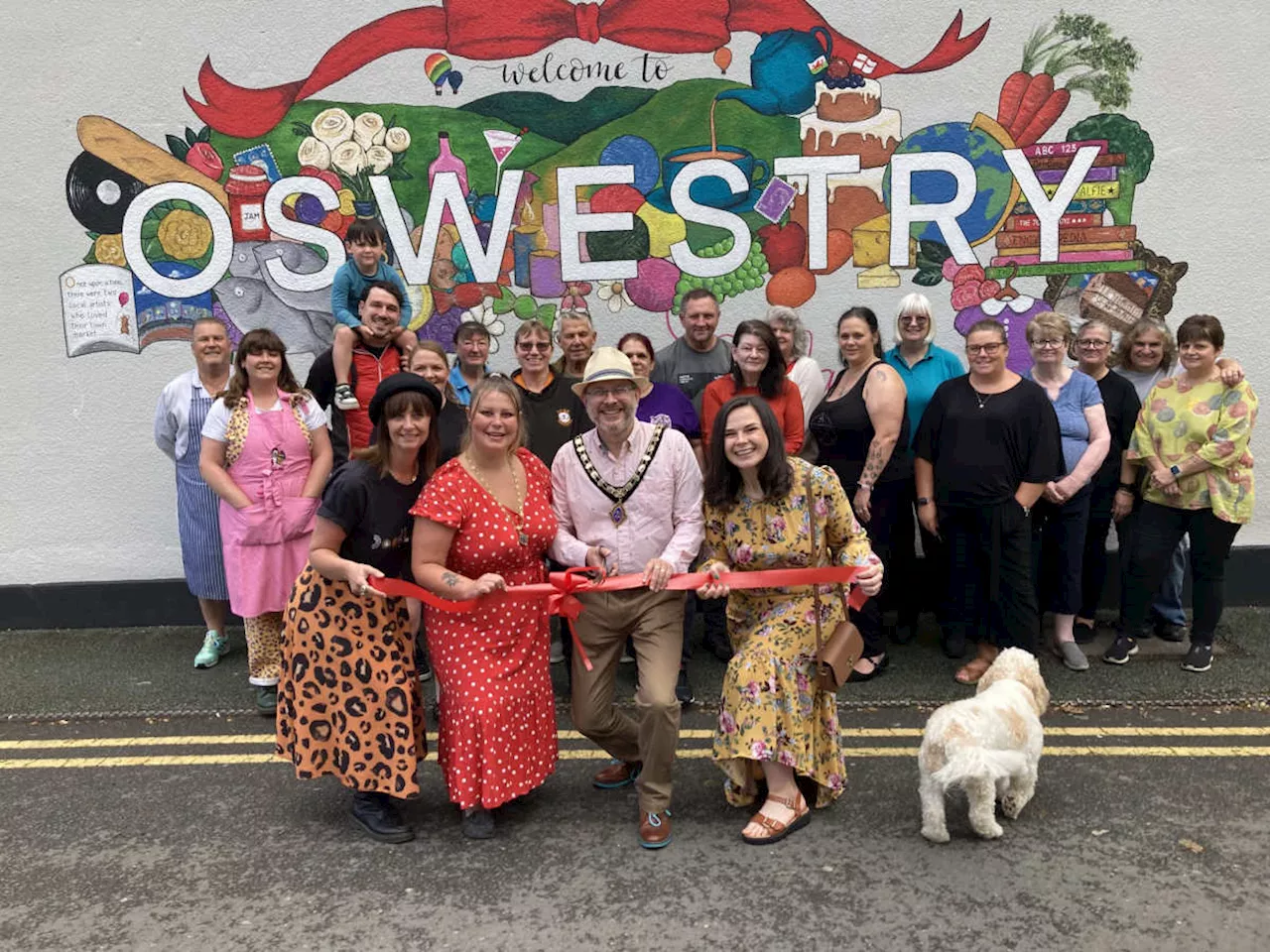 New mural unveiled celebrating Oswestry’s bustling market