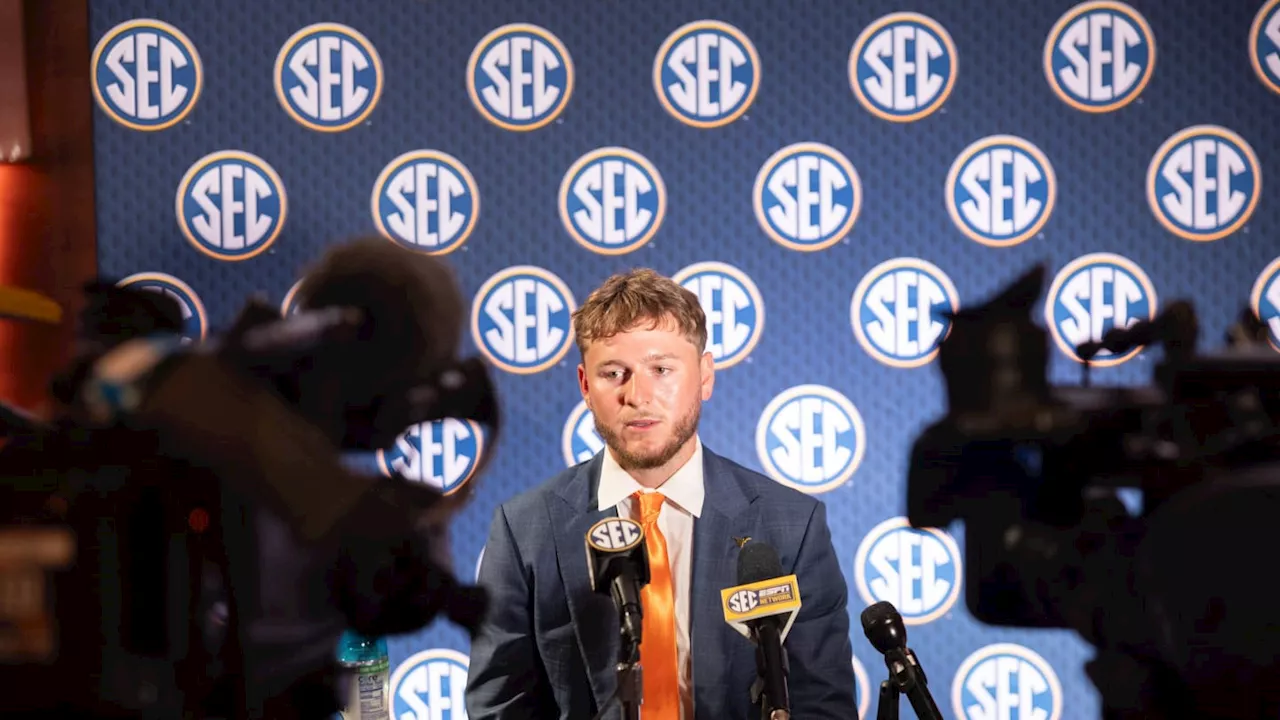 Texas Longhorns QB Quinn Ewers Named to Manning Award Watch List