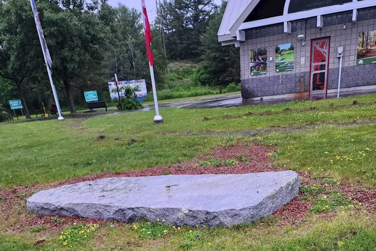 The mystery of the missing Elliot Lake deer statues has been solved: Police