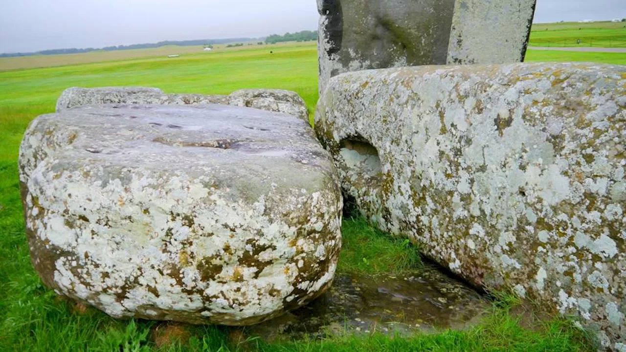 Neolithic sailors may have hauled Stonehenge's Altar Stone from Scotland