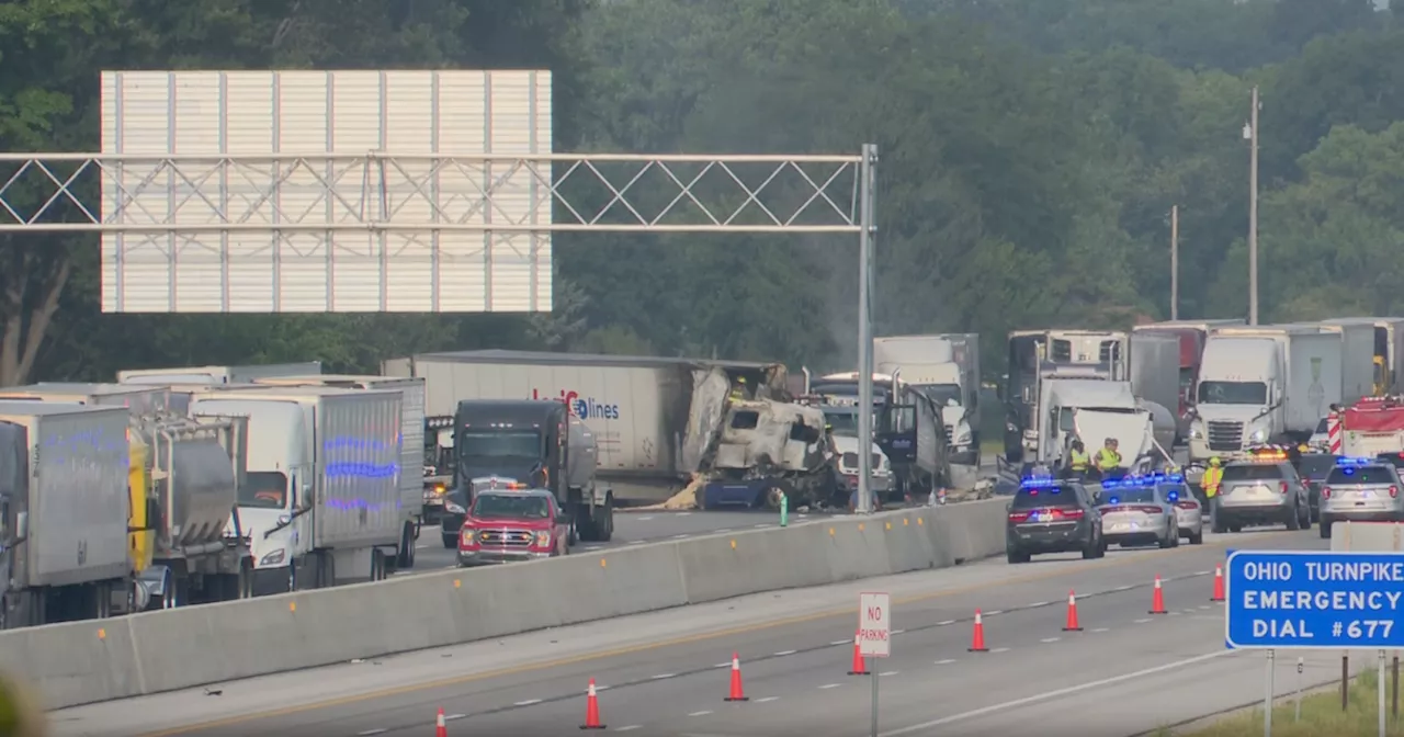 4 killed in series of crashes on Ohio Turnpike, closing route in both directions