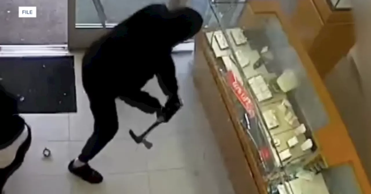 New California laws aim to reduce smash-and-grab robberies, car thefts and shoplifting