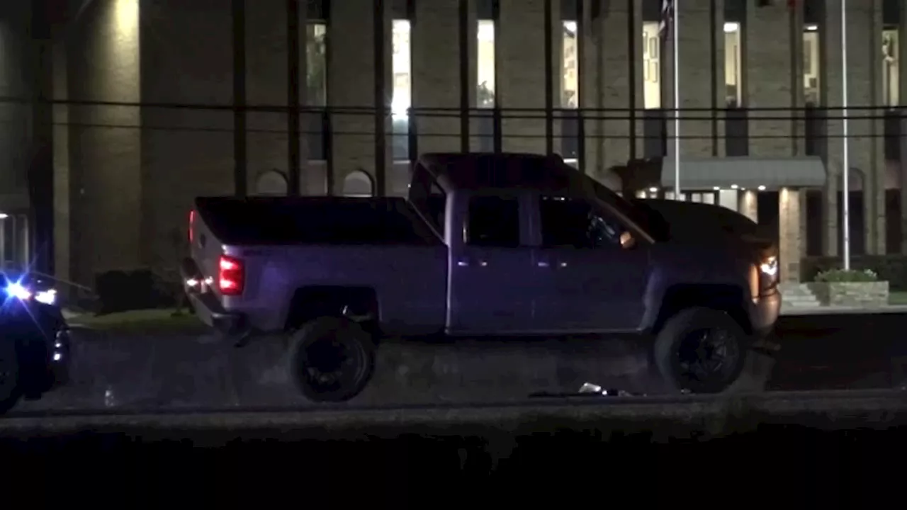 Houston police investigating alleged road rage gunfight in the middle of I-10 East Freeway