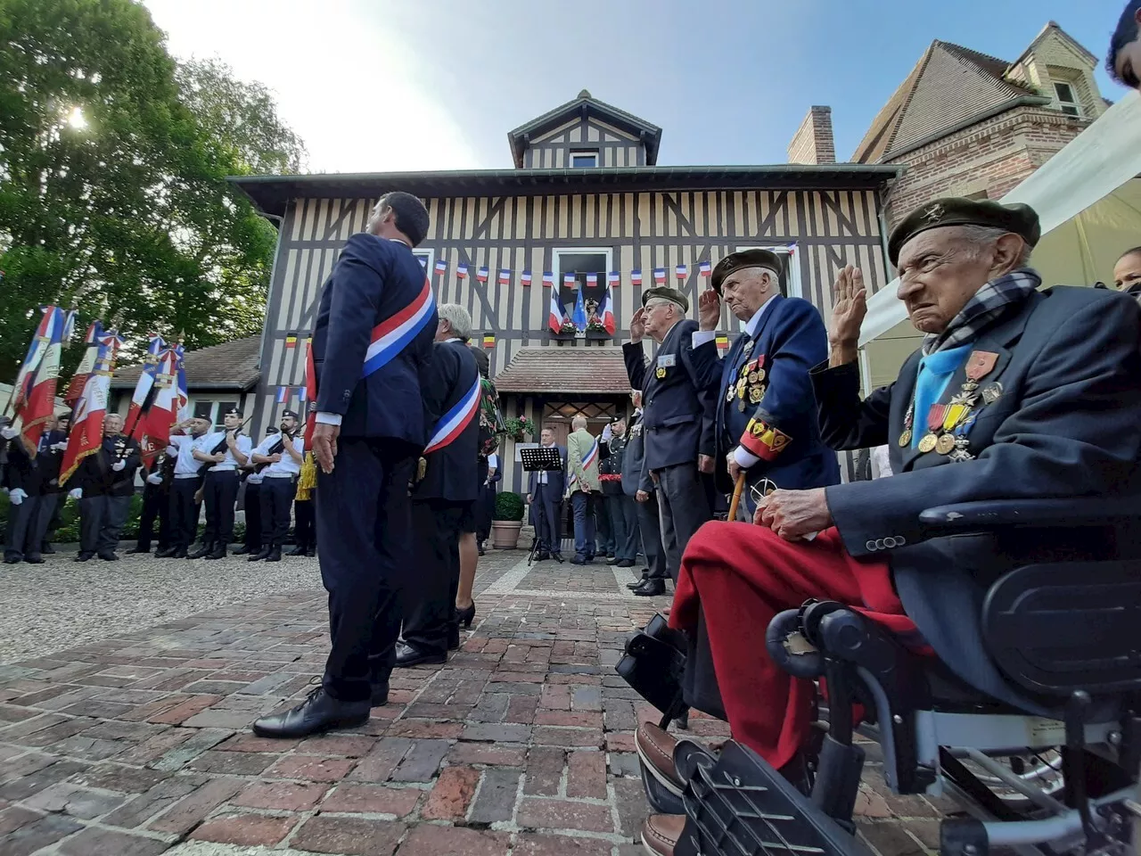 80e anniversaire de libération de la Côte fleurie : les communes rendent hommage à la Brigade Piron