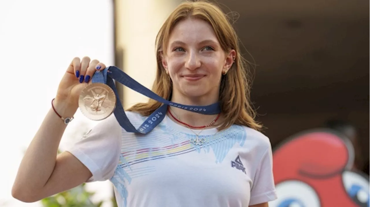 Paris 2024: Romanian gymnast Ana Barbosu presented Olympic bronze medal