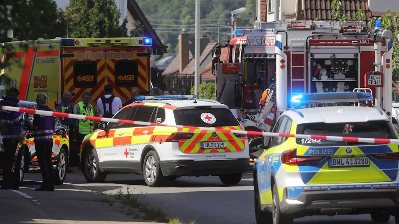 Unfall in Baden-Württemberg: 85-Jähriger gerät mit Auto auf Gehweg