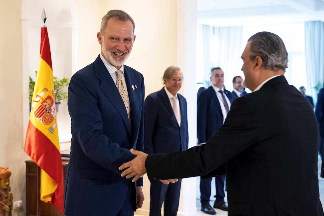 Rey de España se reúne con Luis Abinader en Santo Domingo