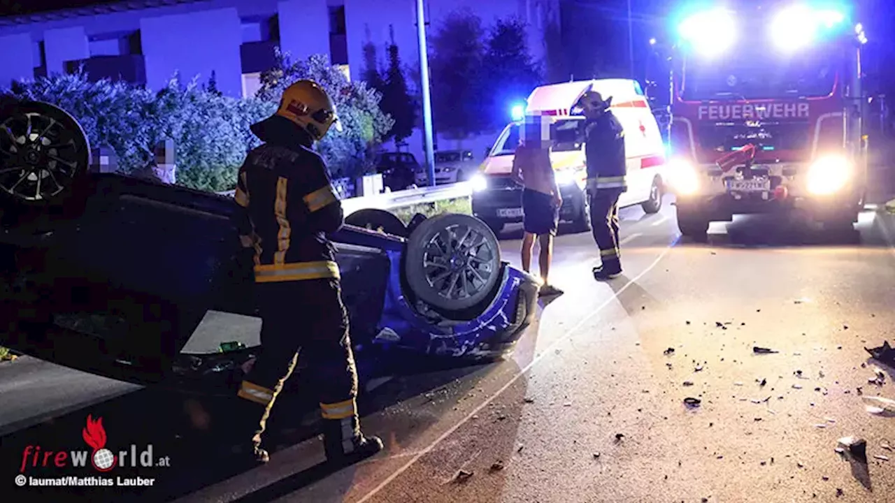 Oö: Überschlag nach Kollision mit parkendem Auto in Wels