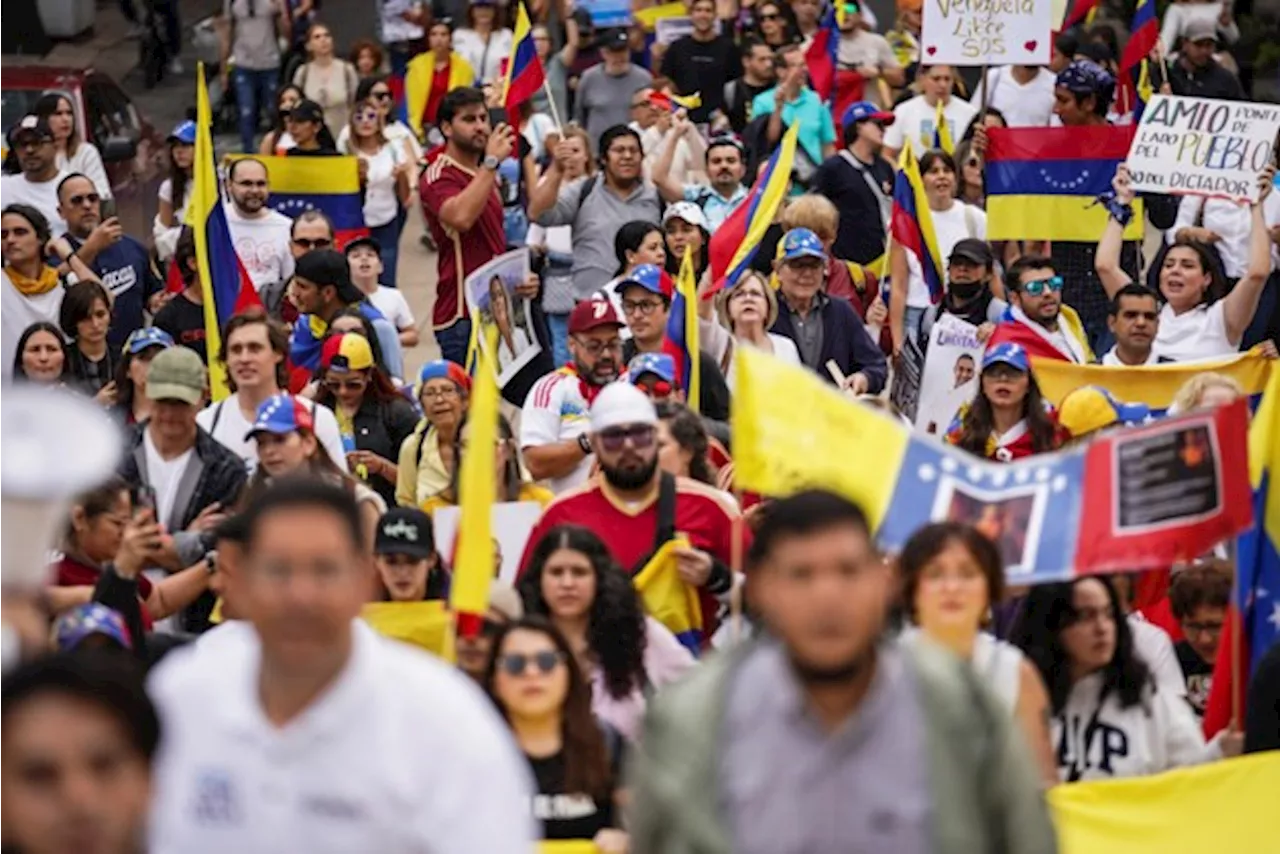 Oppositie in Venezuela zegt dat Maduro “politieke transitie” moet toestaan en roept op tot wereldwijd proteste