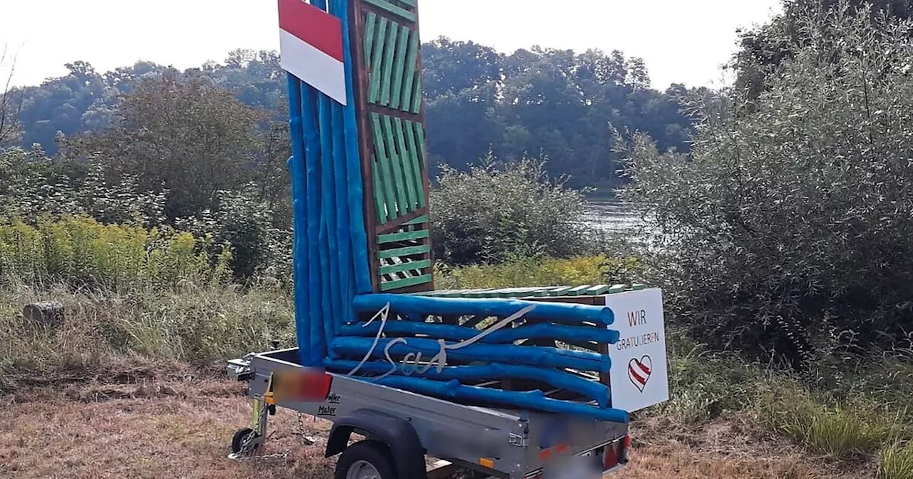 DieL-Skulptur von Gerhard Kadletz steht nun in Zeholfing