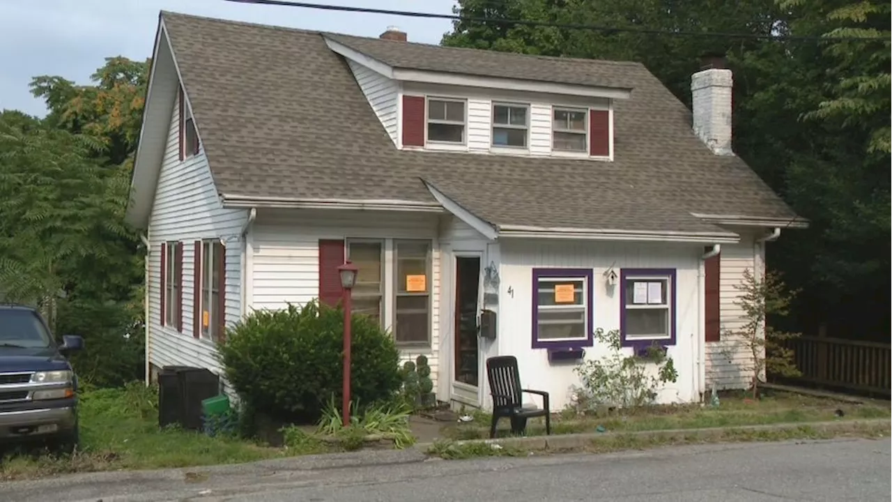 5 children removed from 'deplorable' living conditions in Rhode Island home: police