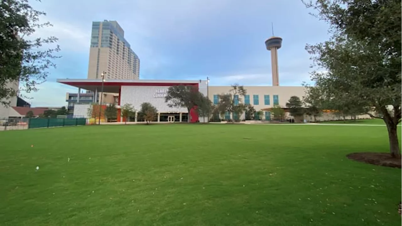 City Council shelves proposed curfew for Hemisfair Park