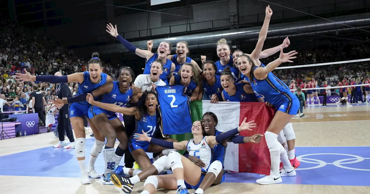 Parigi 2024, "troppo promiscuo": la scelta di Julio Velasco dietro l'oro dell'Italvolley