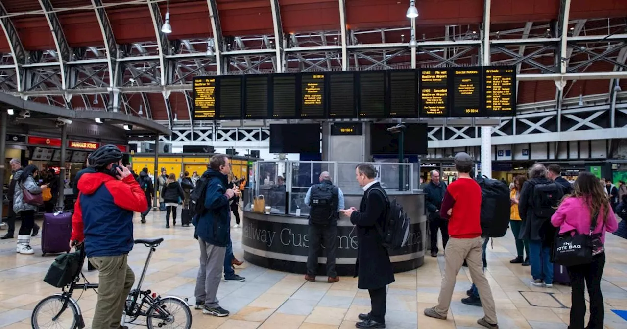 Rush hour delays in and out of major London station after signal fault