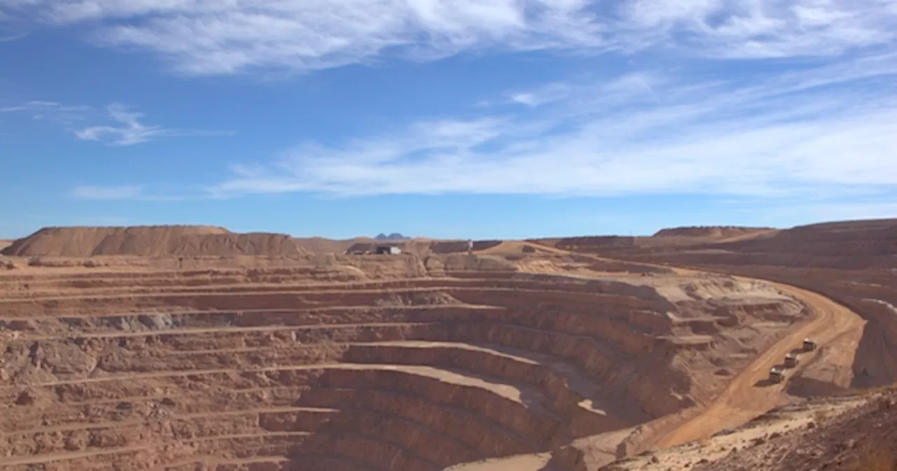 Mexico's open-pit ban proposal advances in Congress