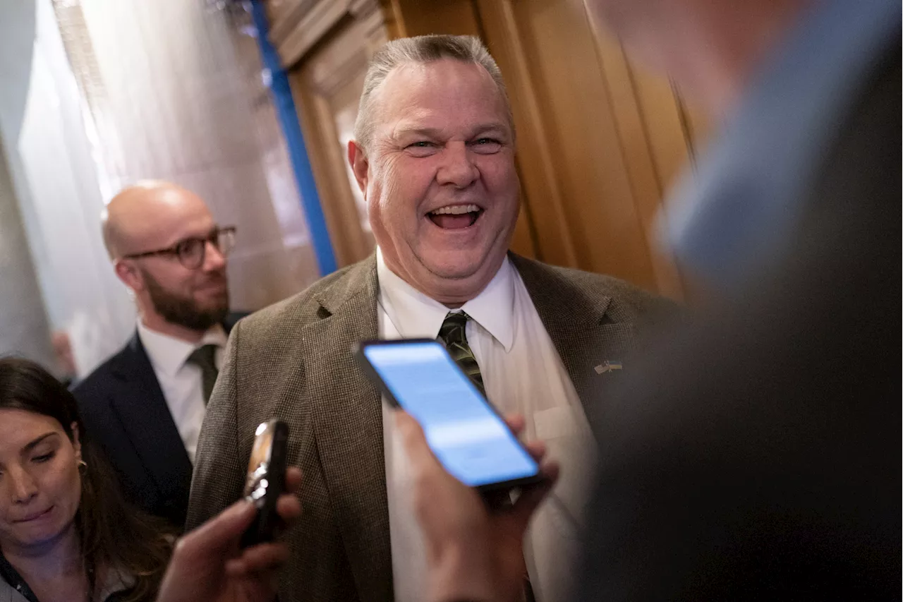 Democrats Handed Senate Boost as Jon Tester Five Points Ahead in New Poll