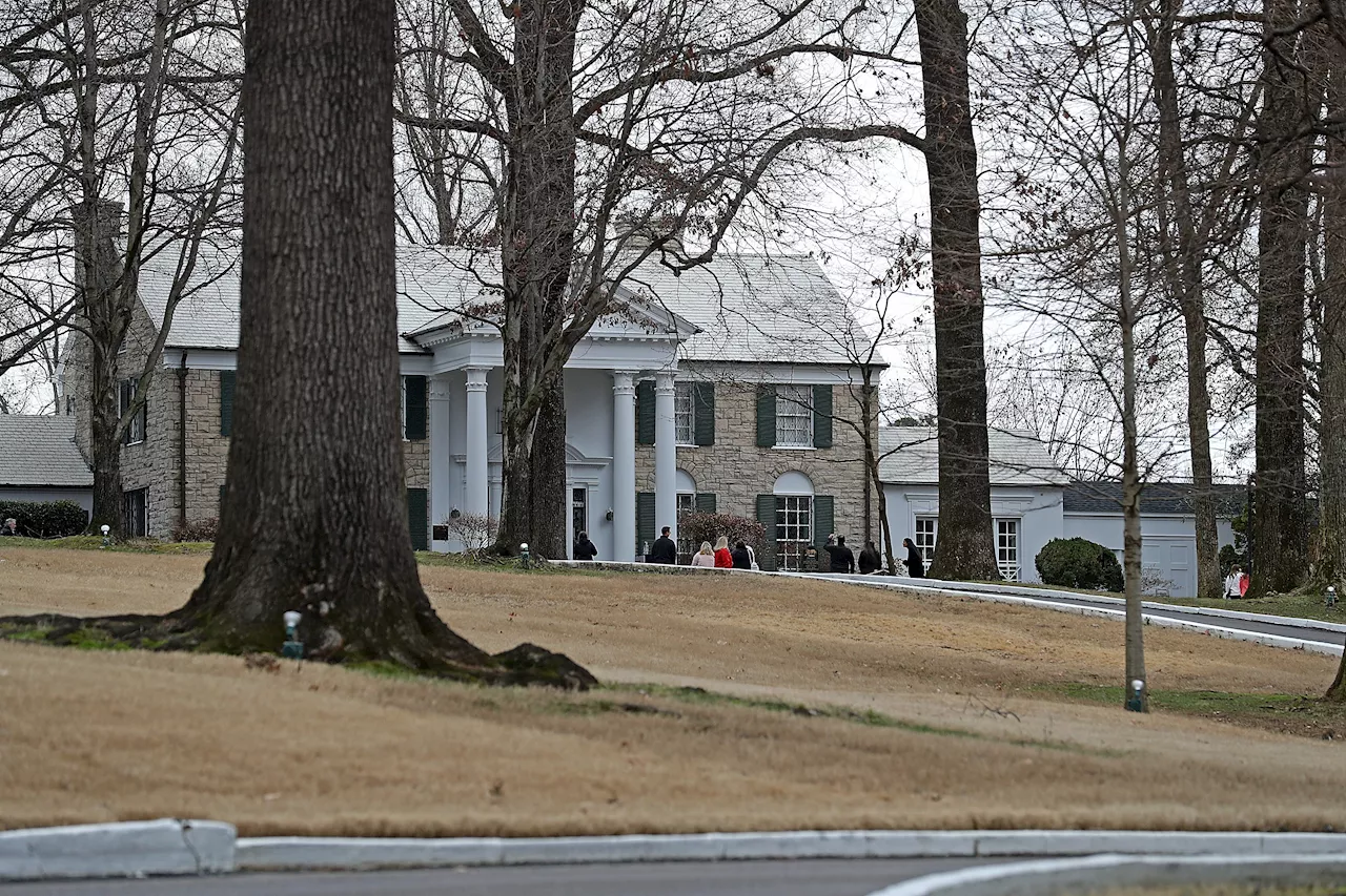 Woman Arrested For Scheme to Steal Elvis Presley's Graceland