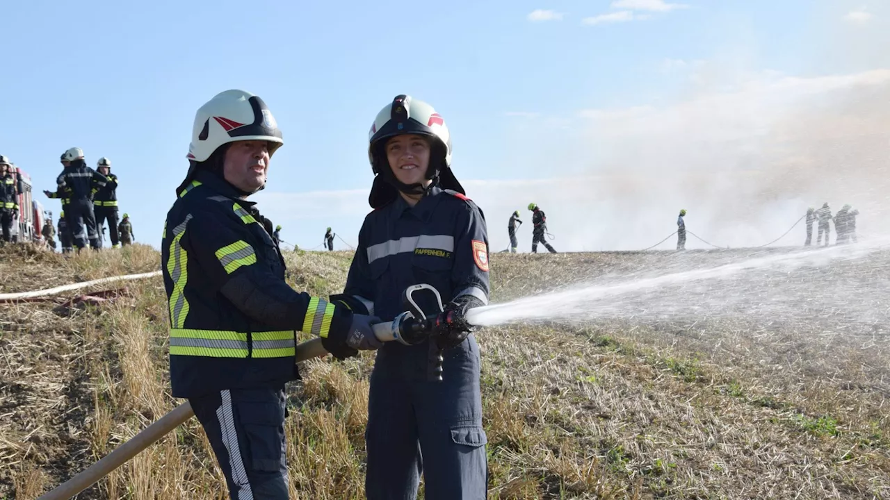 Tiefenbach: Fünf Feuerwehren übten Flurbrandeinsatz