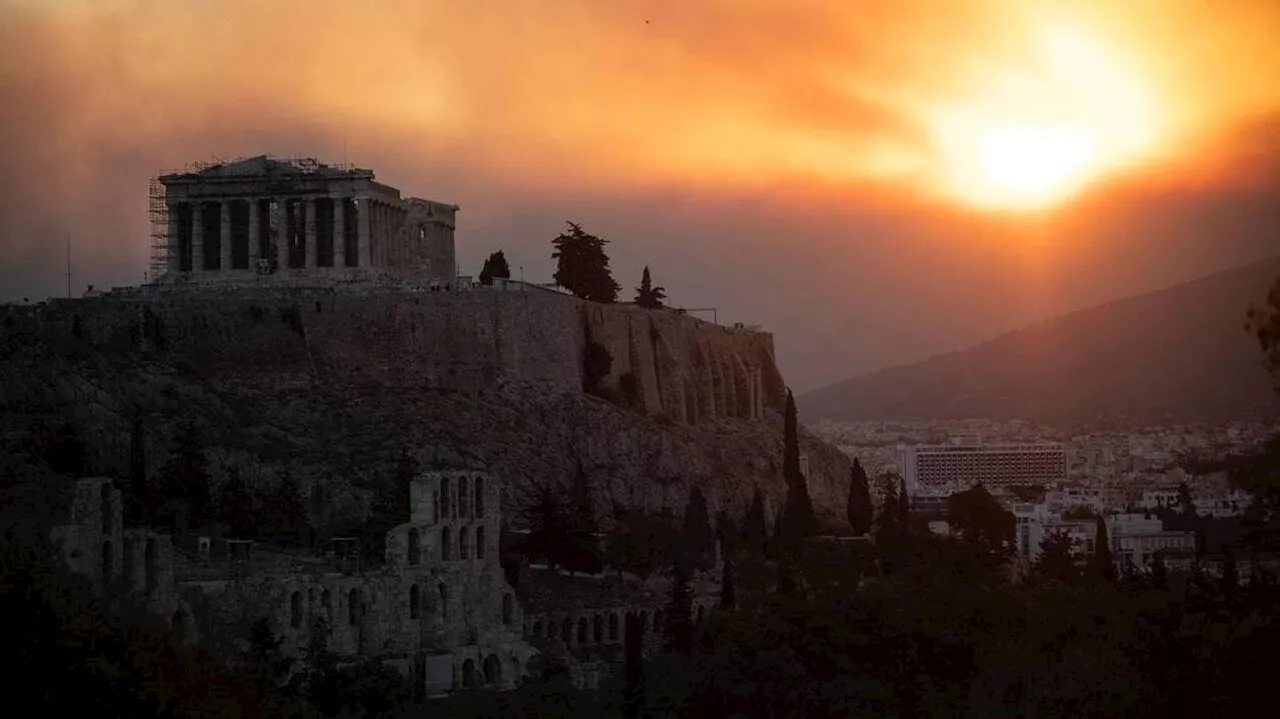 Incendies en Grèce : peut-on annuler et se faire rembourser son vol ?