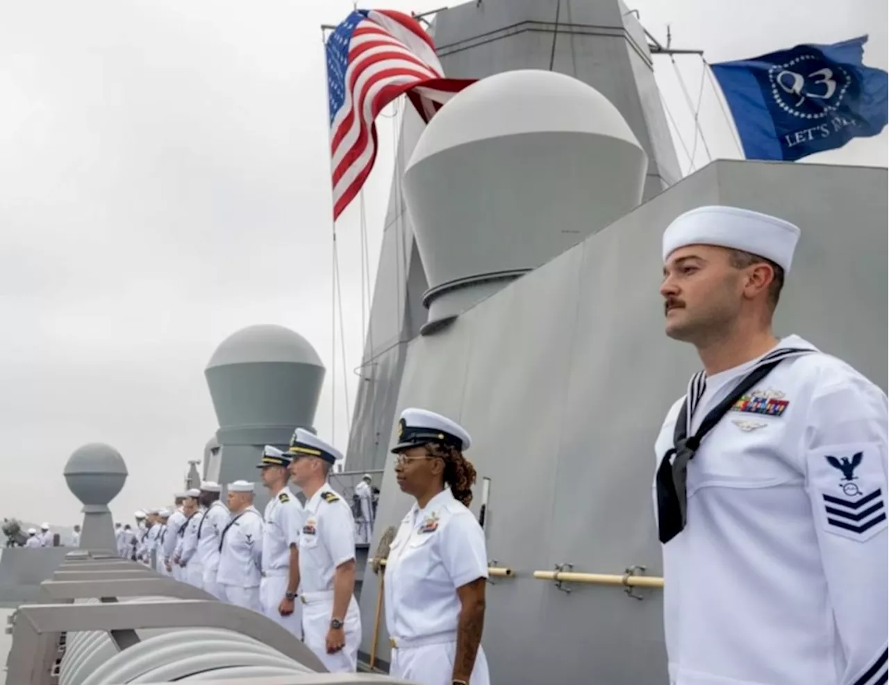 1,400 sailors and Marines from USS Somerset back in San Diego after long deployment