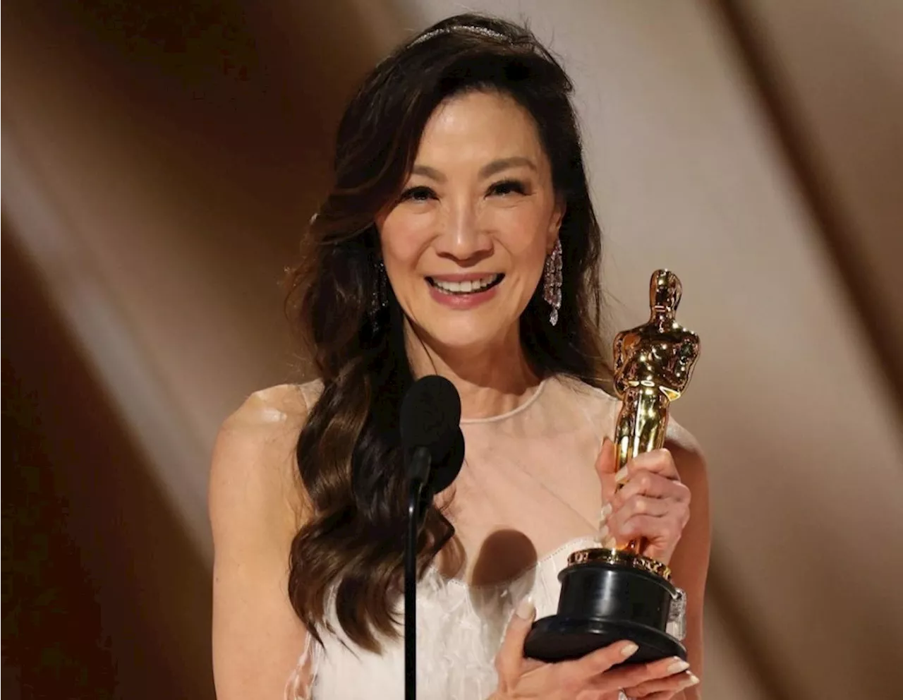 Michelle Yeoh Absen di Avatar 3, Muncul di Dua Sekuel Selanjutnya