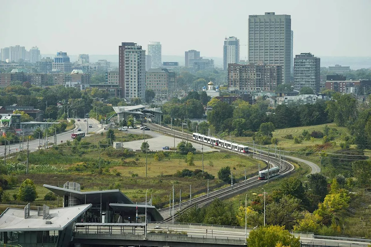 Broke and broken: Report says Canada’s public transit in sad shape