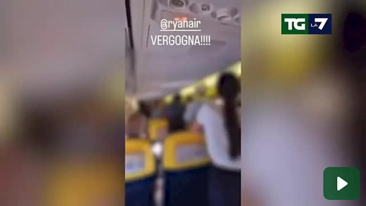 Ryanair, incubo sul volo Malaga-Bari: a bordo senza aria condizionata scendono ma poi...