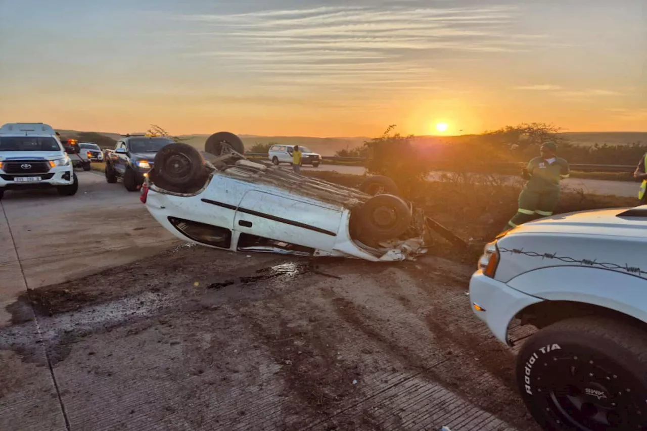 Truck crashes into two cars in KZN, two in critical condition