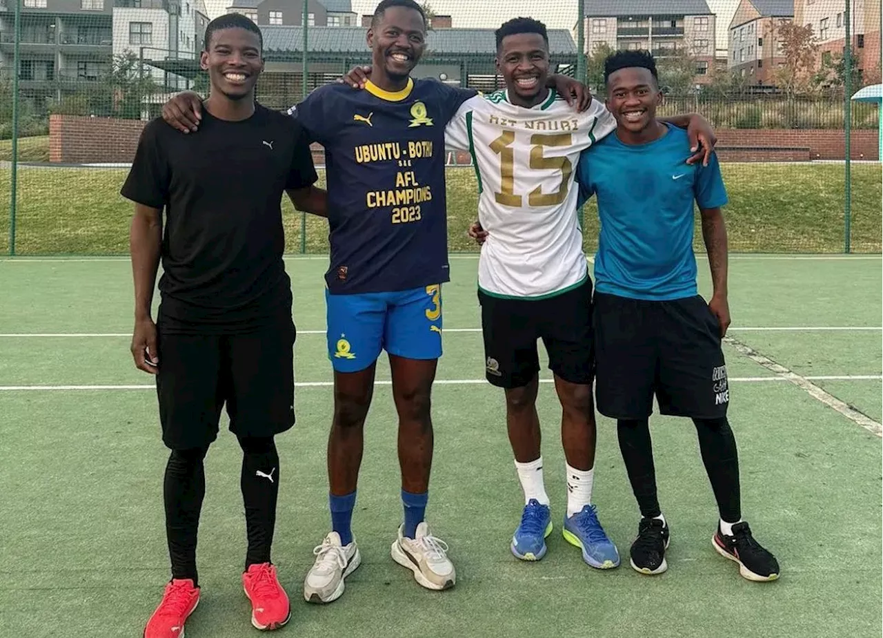 Chiefs star trains with Sundowns players