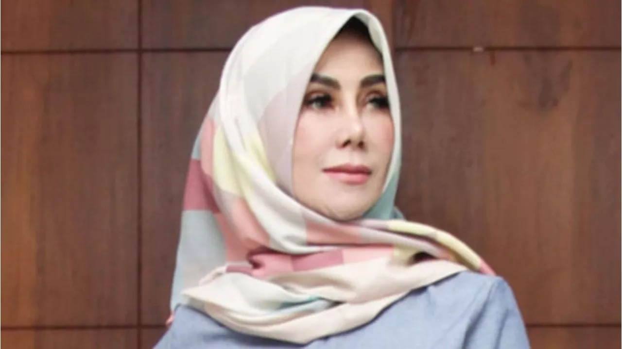 Mama Amy Qanita Koleksi Belasan Sandal Hermes, Harganya Bikin Melongo!